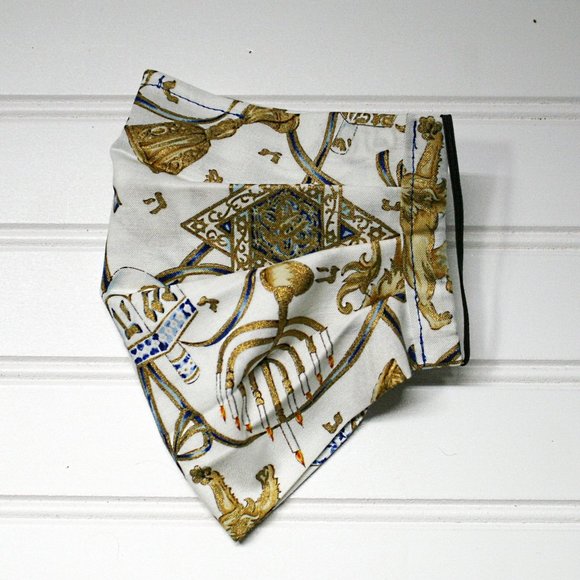 HANDMADE Cloth Gold Passover Face Mask Pocket - Picture 4 of 8